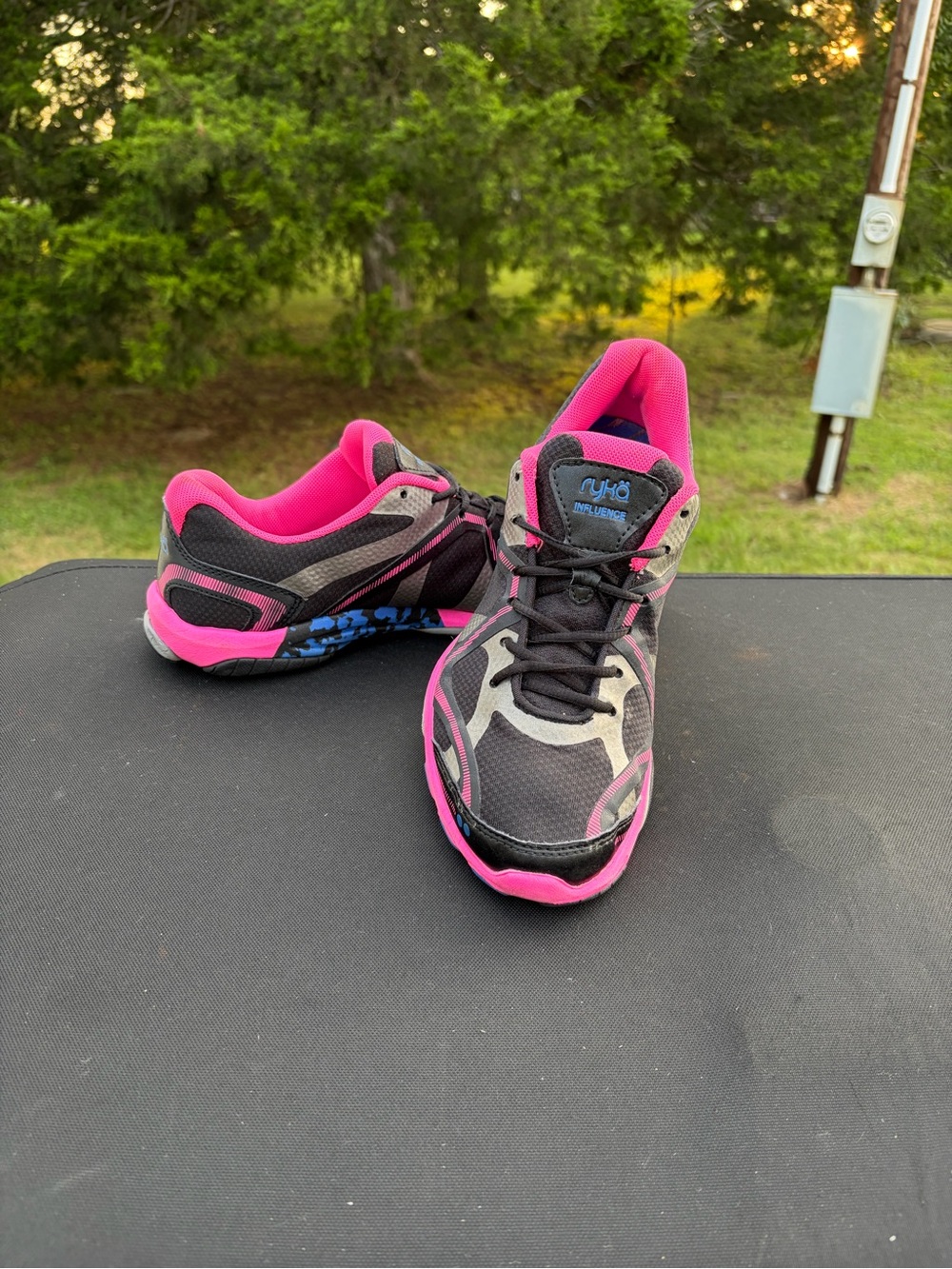 Ryka Women's Black and Hot Pink Athletic Running Shoes Sz 10 walking exercise